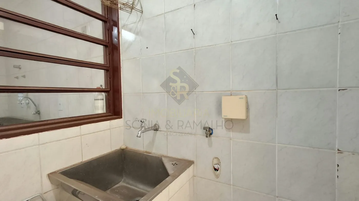 Alugar Apartamentos / Padr&atilde;o em Ribeir&atilde;o Preto R$ 1.100,00 - Foto 15