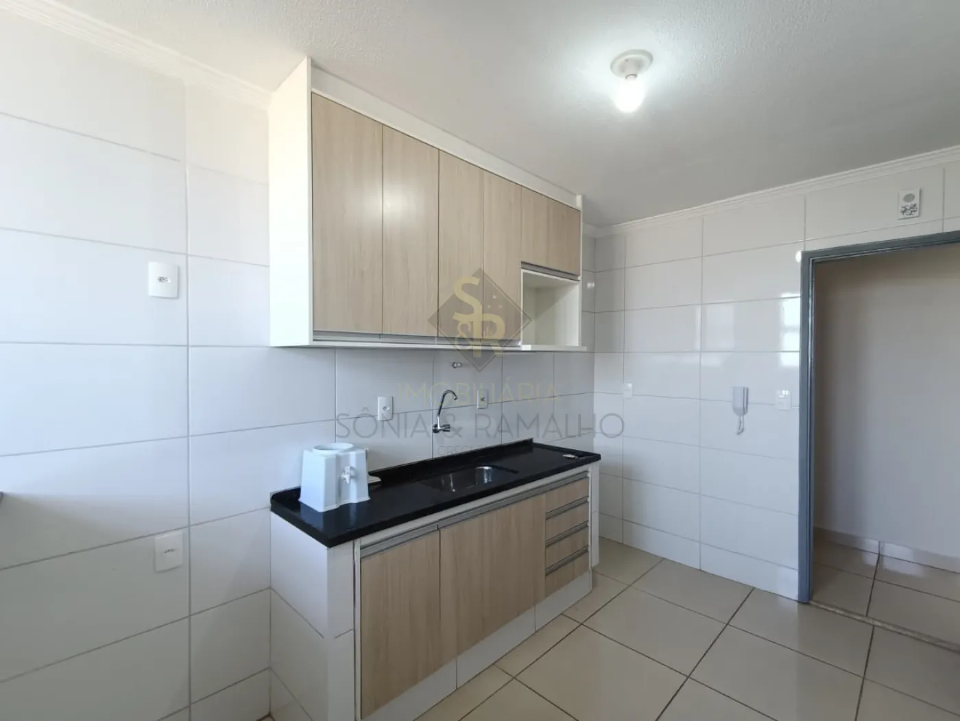 Alugar Apartamentos / Padr&atilde;o em Ribeir&atilde;o Preto R$ 1.700,00 - Foto 9