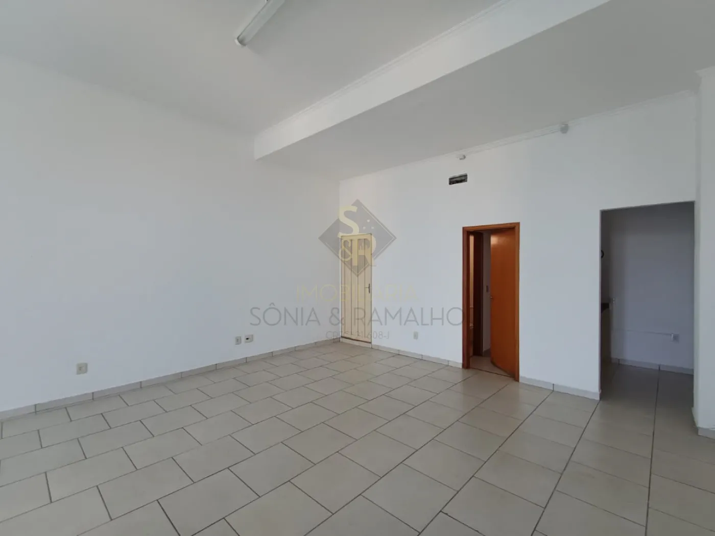 Alugar Im&oacute;veis Comerciais / Sal&atilde;o Comercial em Ribeir&atilde;o Preto R$ 2.800,00 - Foto 9