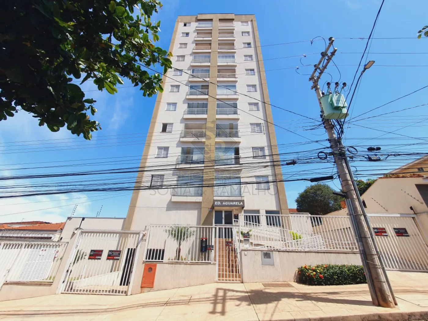 Alugar Apartamentos / Padr&atilde;o em Ribeir&atilde;o Preto R$ 2.500,00 - Foto 1