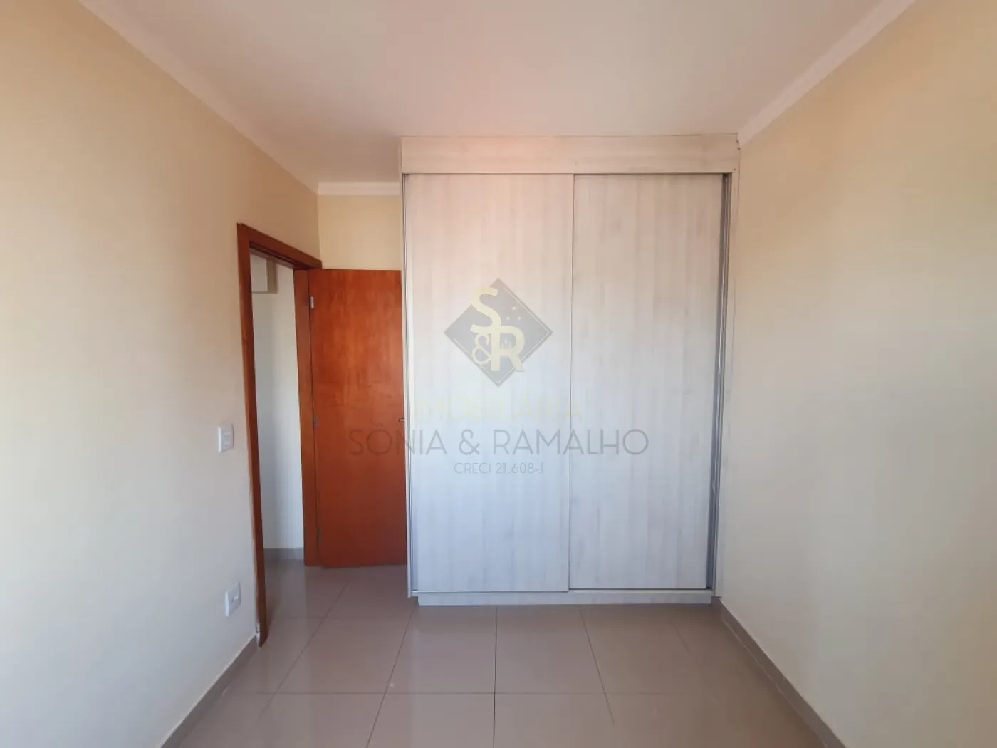 Alugar Apartamentos / Padr&atilde;o em Ribeir&atilde;o Preto R$ 2.500,00 - Foto 15