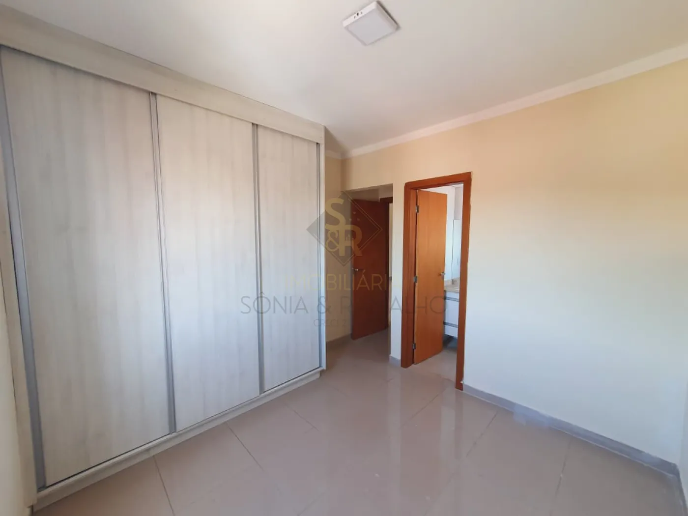 Alugar Apartamentos / Padr&atilde;o em Ribeir&atilde;o Preto R$ 2.500,00 - Foto 11