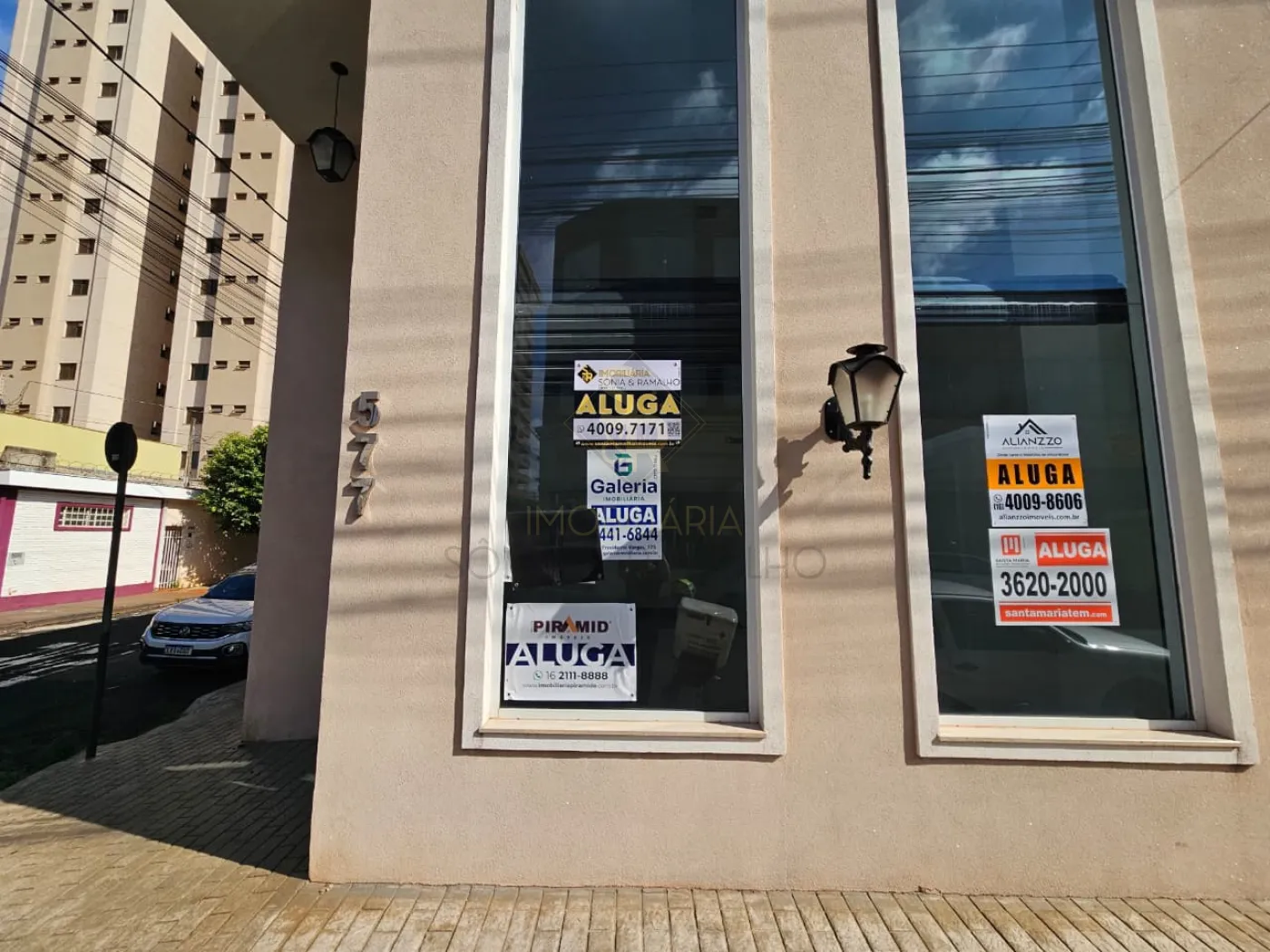 Alugar Im&oacute;veis Comerciais / Sal&atilde;o Comercial em Ribeir&atilde;o Preto R$ 4.200,00 - Foto 1