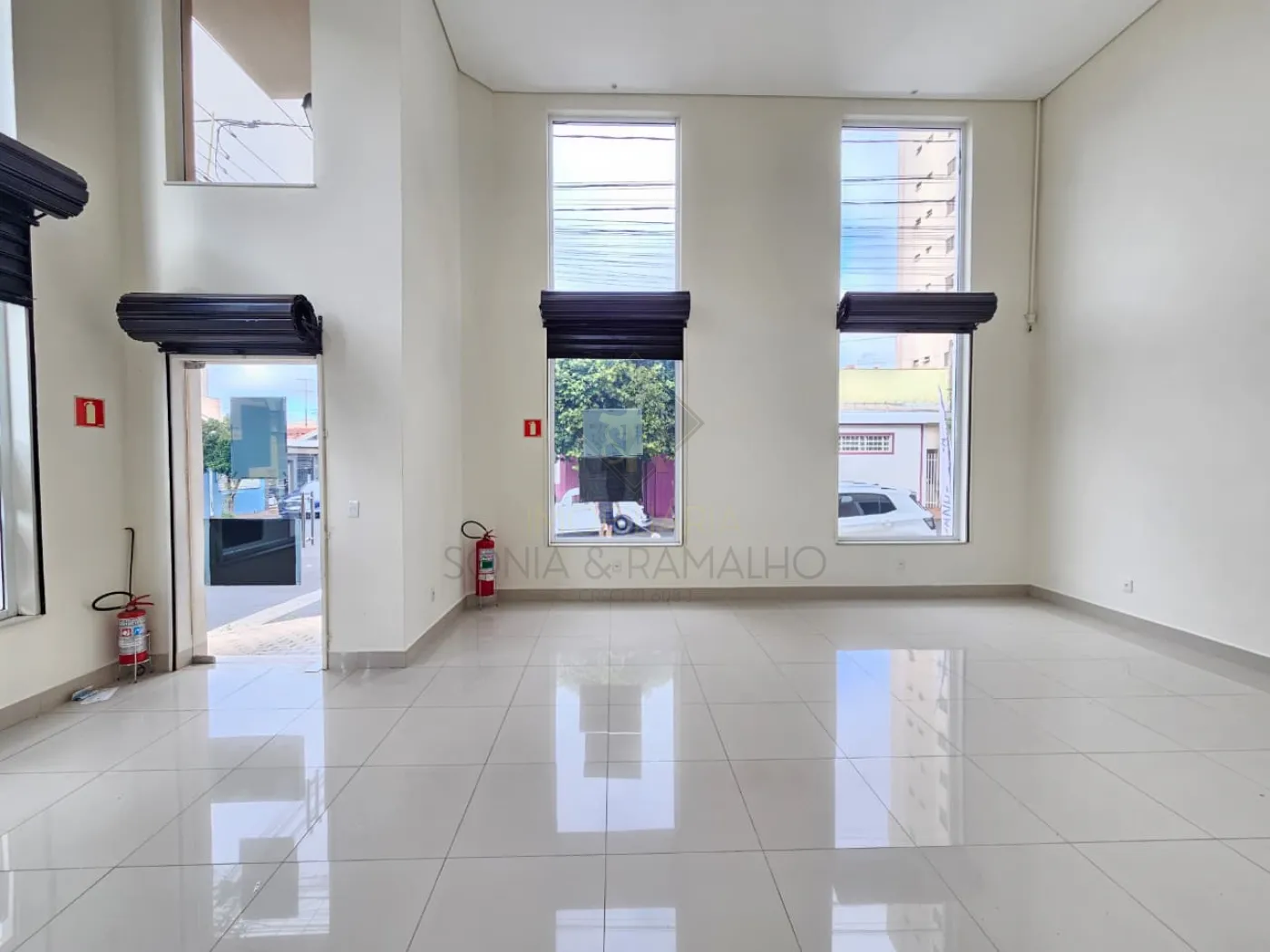 Alugar Im&oacute;veis Comerciais / Sal&atilde;o Comercial em Ribeir&atilde;o Preto R$ 4.200,00 - Foto 3