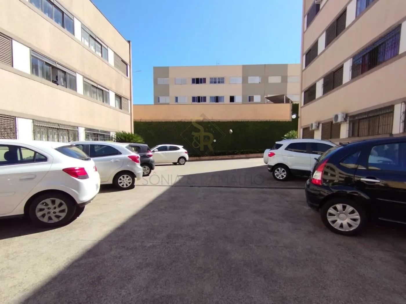 Alugar Apartamentos / Padr&atilde;o em Ribeir&atilde;o Preto R$ 1.050,00 - Foto 17