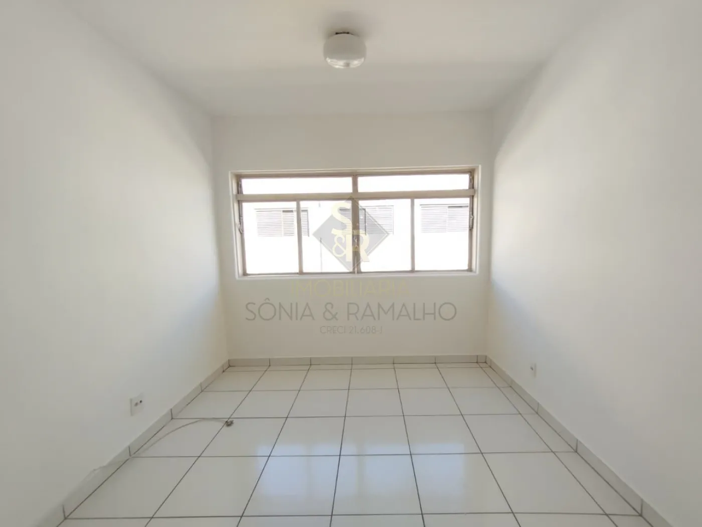 Alugar Apartamentos / Padr&atilde;o em Ribeir&atilde;o Preto R$ 1.050,00 - Foto 2