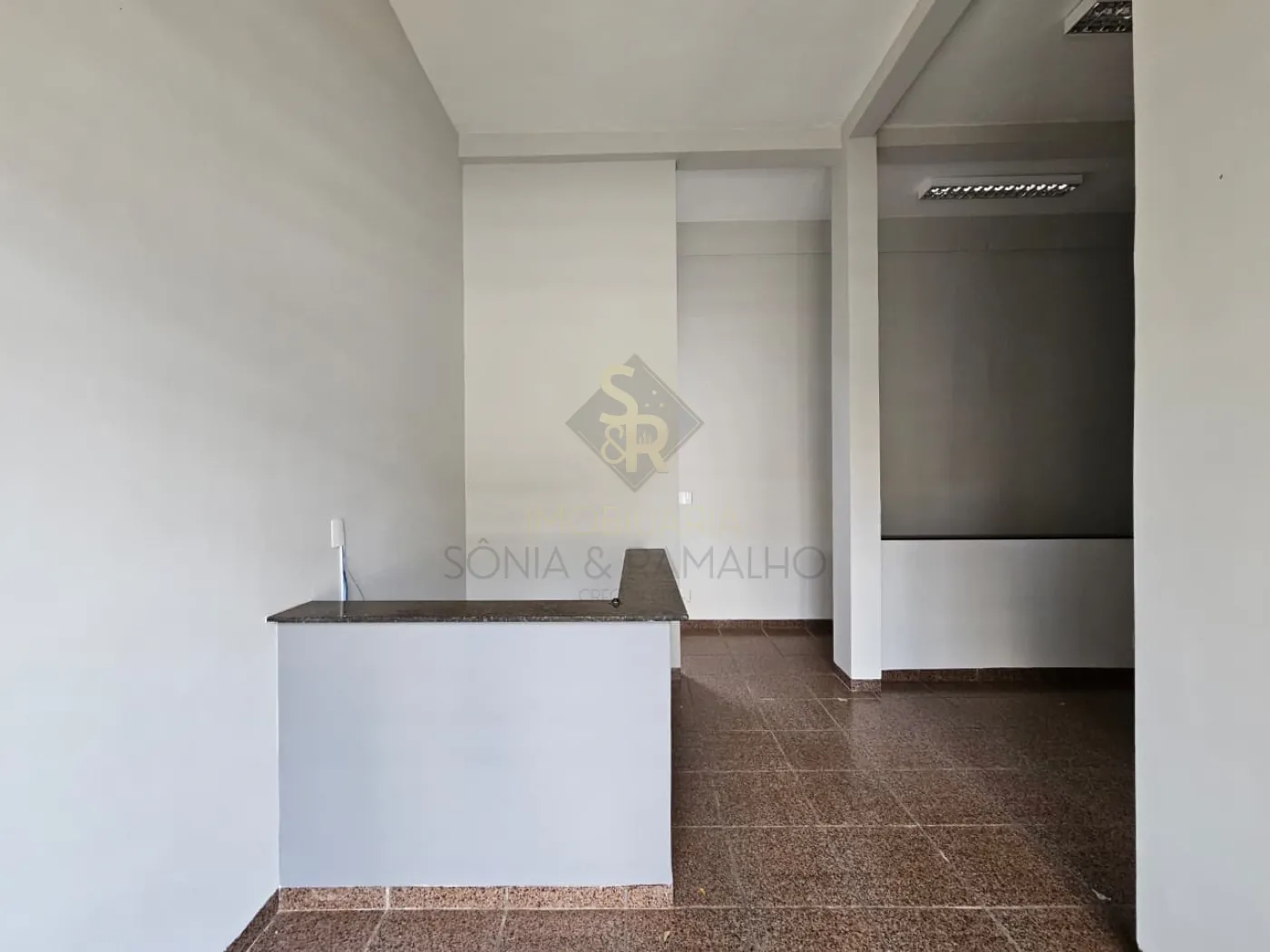 Alugar Im&oacute;veis Comerciais / Casa Comercial em Ribeir&atilde;o Preto R$ 9.300,00 - Foto 1