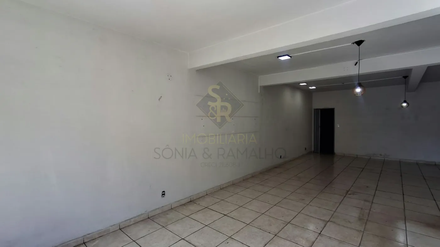 Alugar Im&oacute;veis Comerciais / Sal&atilde;o Comercial em Ribeir&atilde;o Preto R$ 1.100,00 - Foto 2