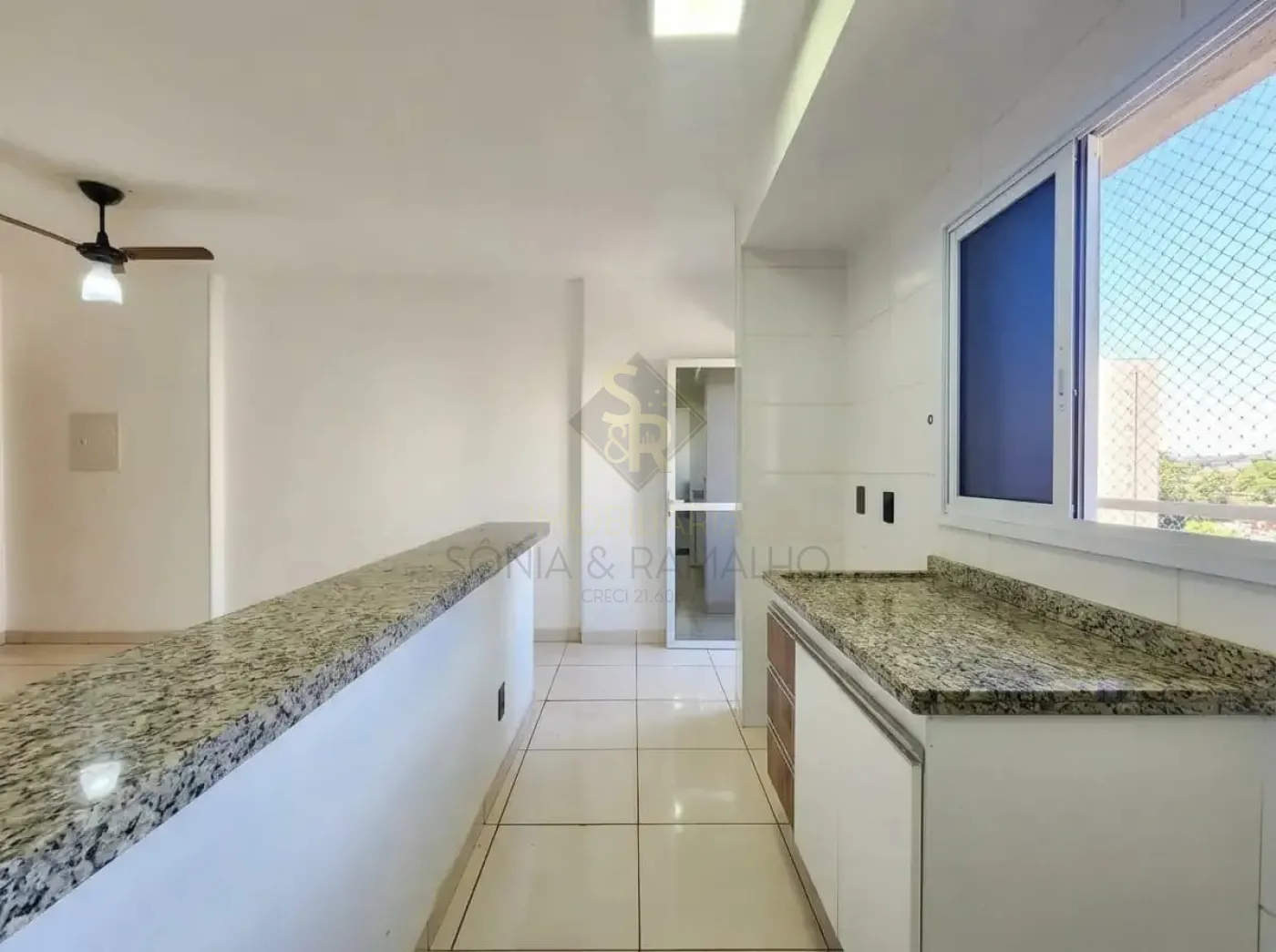 Alugar Apartamentos / Padr&atilde;o em Ribeir&atilde;o Preto R$ 900,00 - Foto 2