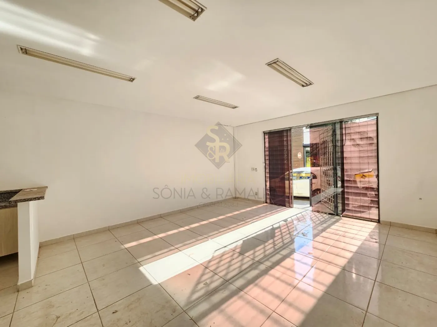 Alugar Im&oacute;veis Comerciais / Sal&atilde;o Comercial em Ribeir&atilde;o Preto R$ 3.000,00 - Foto 5