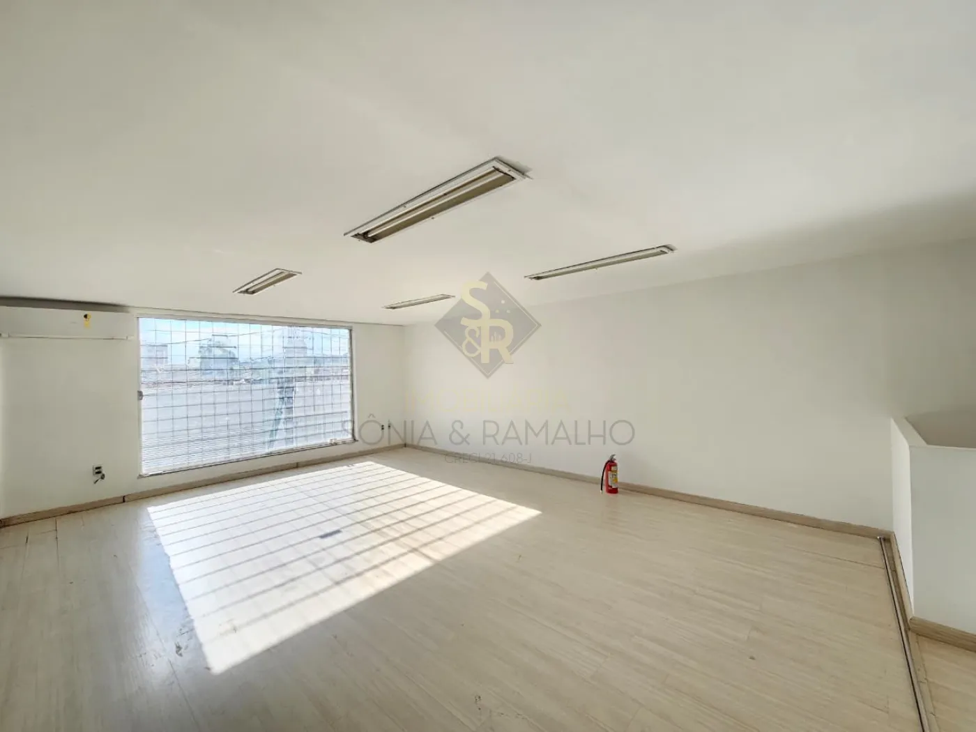 Alugar Im&oacute;veis Comerciais / Sal&atilde;o Comercial em Ribeir&atilde;o Preto R$ 3.000,00 - Foto 8