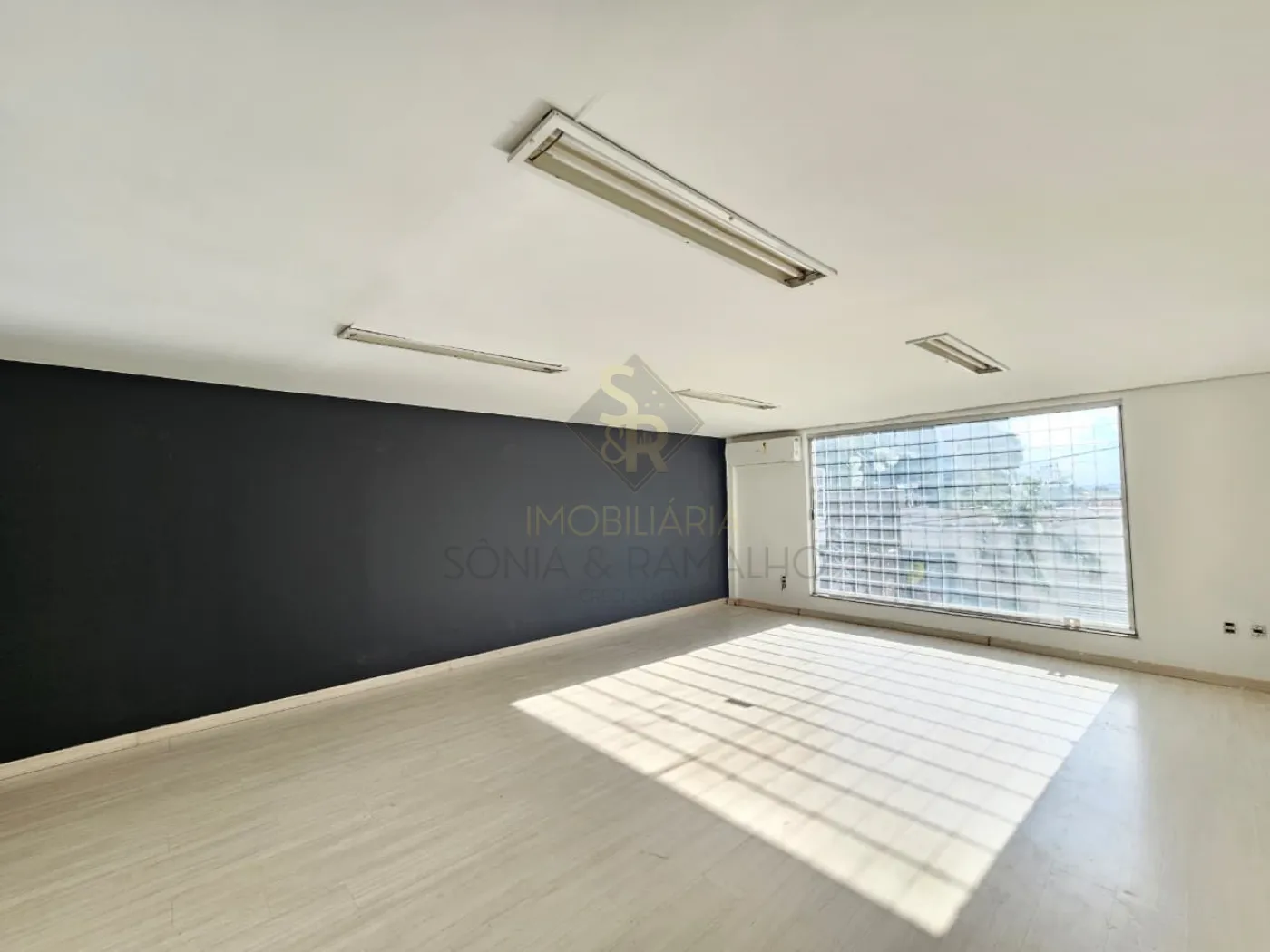Alugar Im&oacute;veis Comerciais / Sal&atilde;o Comercial em Ribeir&atilde;o Preto R$ 3.000,00 - Foto 9