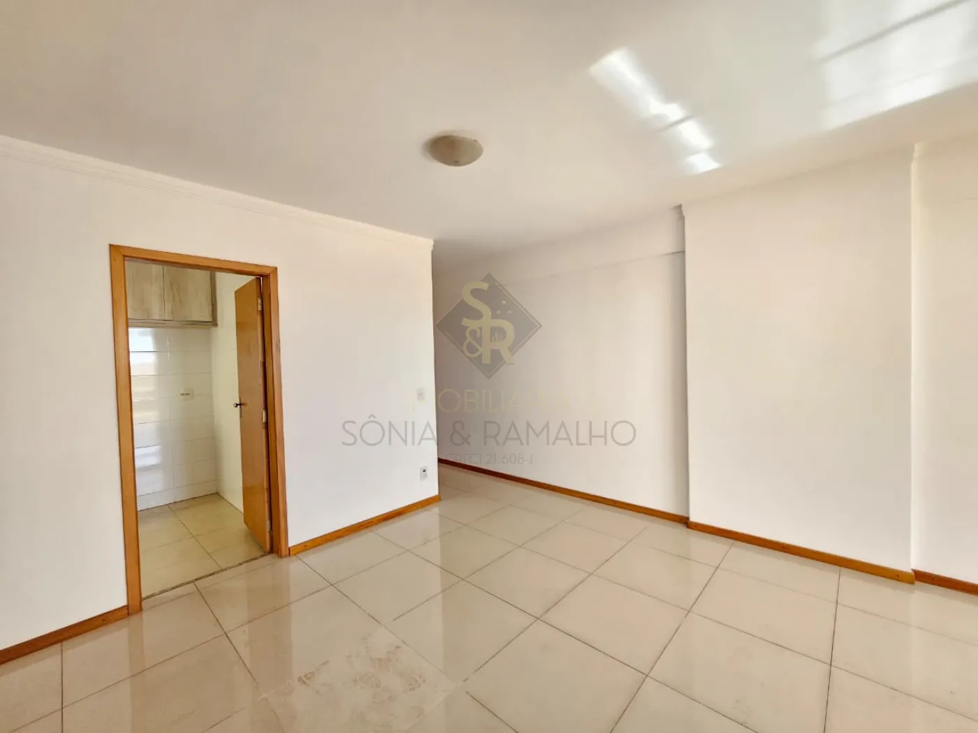 Alugar Apartamentos / Padr&atilde;o em Ribeir&atilde;o Preto R$ 4.400,00 - Foto 3