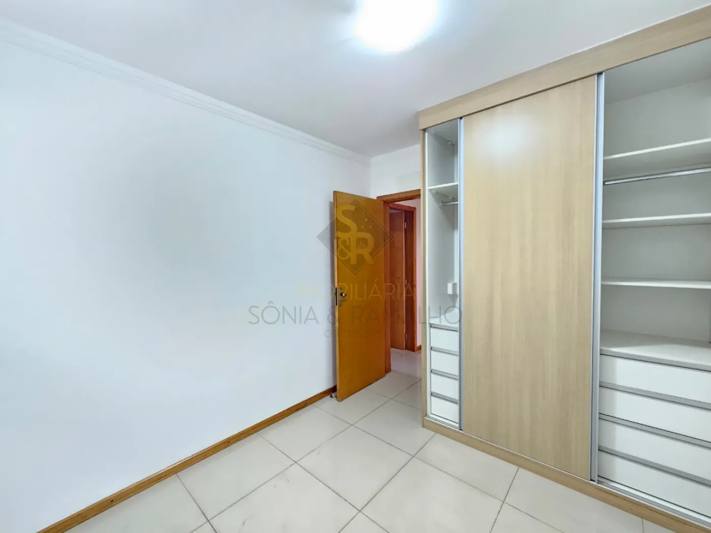 Alugar Apartamentos / Padr&atilde;o em Ribeir&atilde;o Preto R$ 4.400,00 - Foto 13