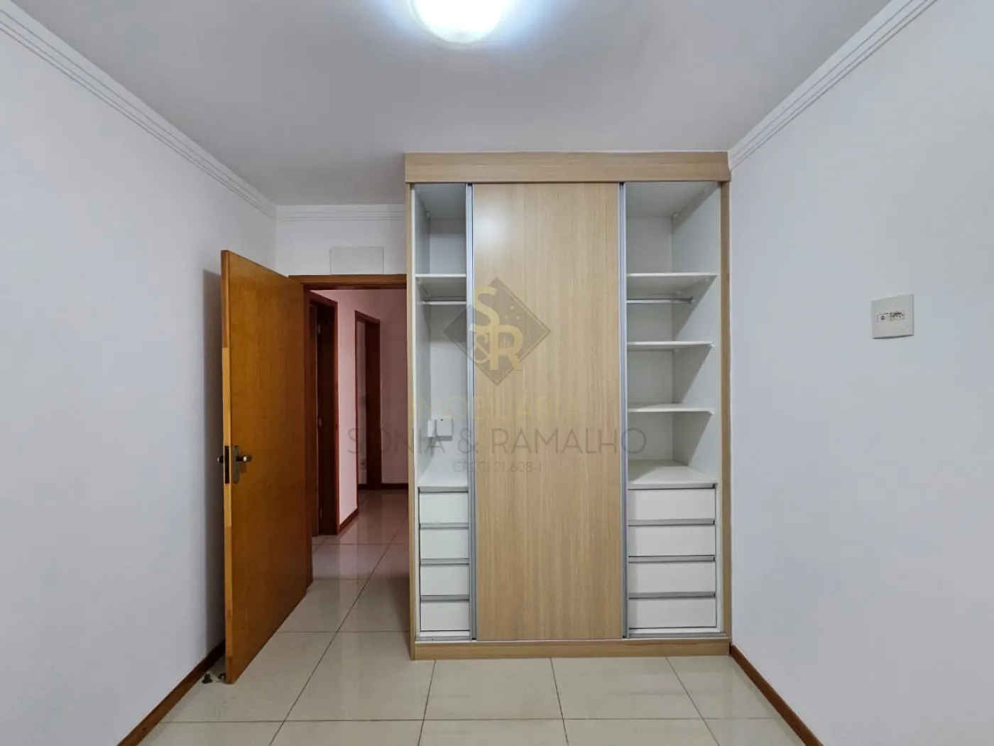 Alugar Apartamentos / Padr&atilde;o em Ribeir&atilde;o Preto R$ 4.400,00 - Foto 12