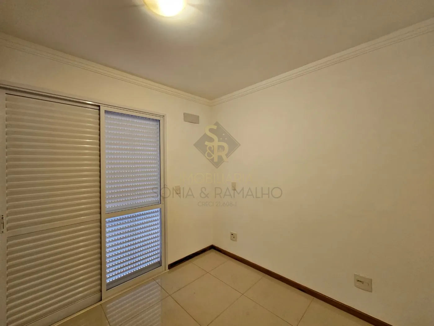Alugar Apartamentos / Padr&atilde;o em Ribeir&atilde;o Preto R$ 4.400,00 - Foto 22