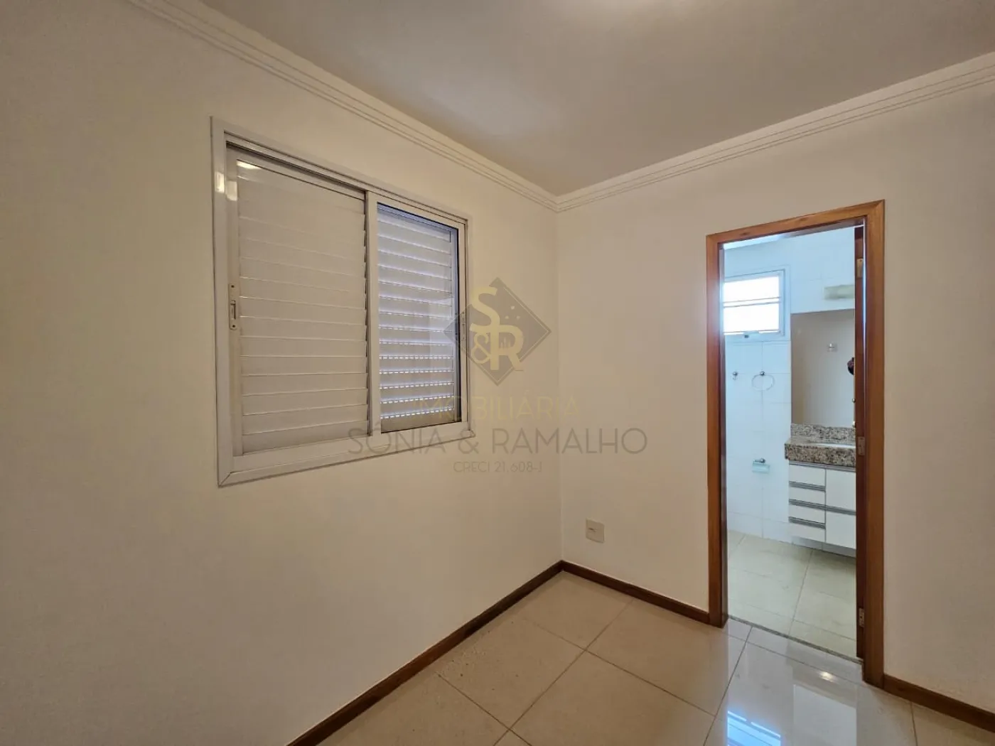 Alugar Apartamentos / Padr&atilde;o em Ribeir&atilde;o Preto R$ 4.400,00 - Foto 28