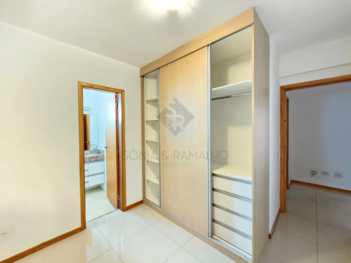 Alugar Apartamentos / Padr&atilde;o em Ribeir&atilde;o Preto R$ 4.400,00 - Foto 31