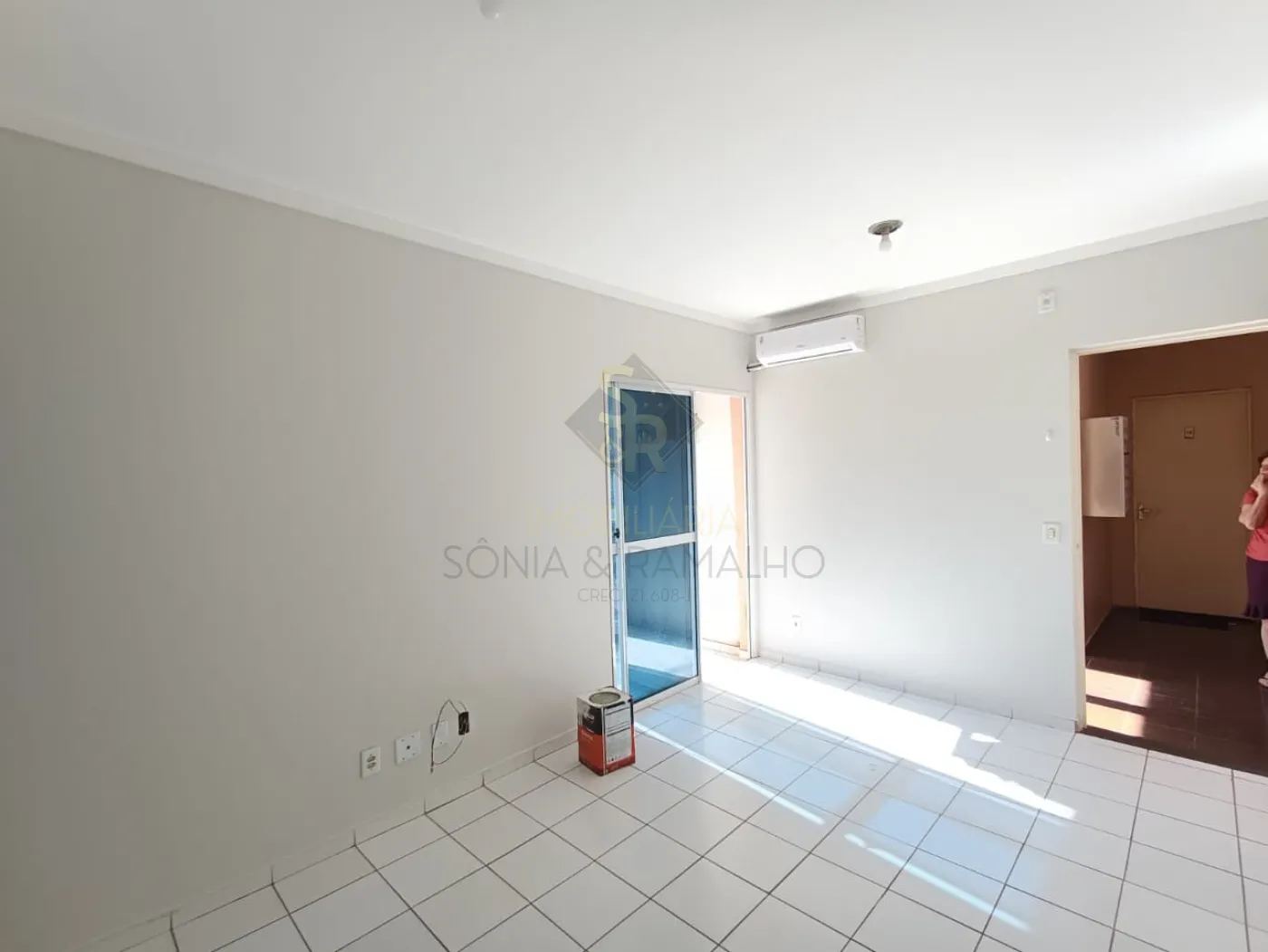 Alugar Apartamentos / Padr&atilde;o em Ribeir&atilde;o Preto R$ 1.200,00 - Foto 2