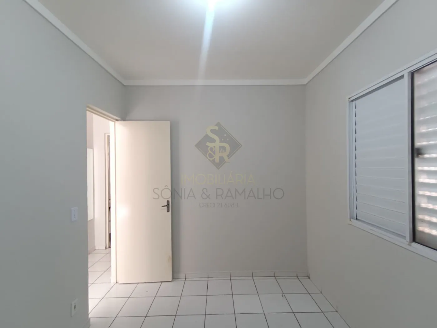 Alugar Apartamentos / Padr&atilde;o em Ribeir&atilde;o Preto R$ 1.200,00 - Foto 8