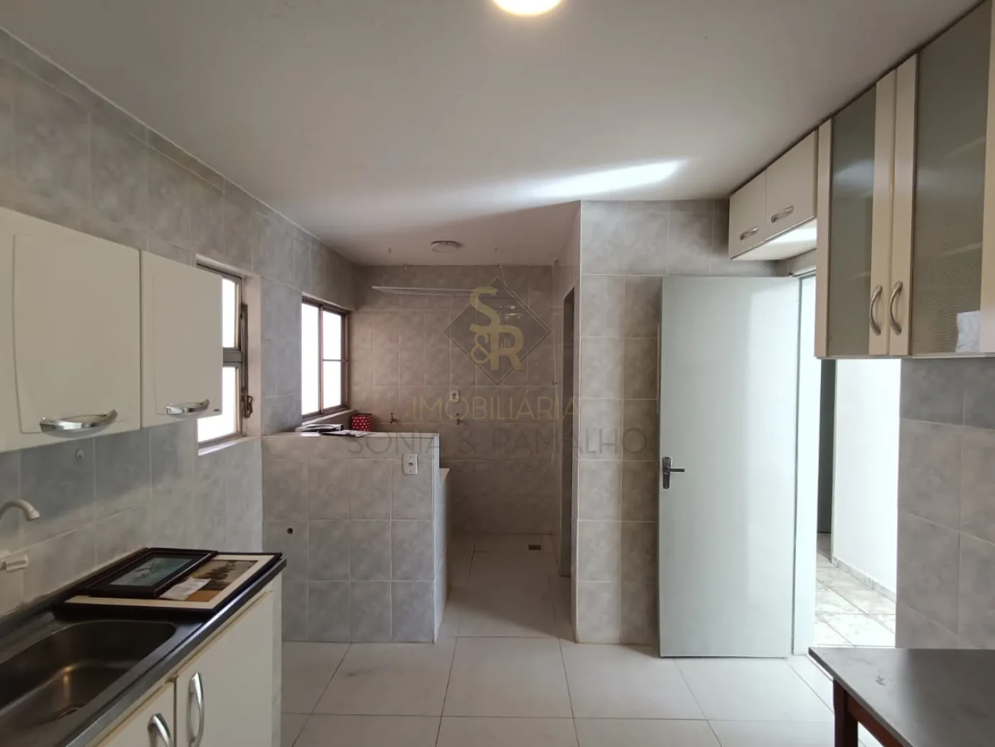 Alugar Apartamentos / Padr&atilde;o em Ribeir&atilde;o Preto R$ 1.500,00 - Foto 7