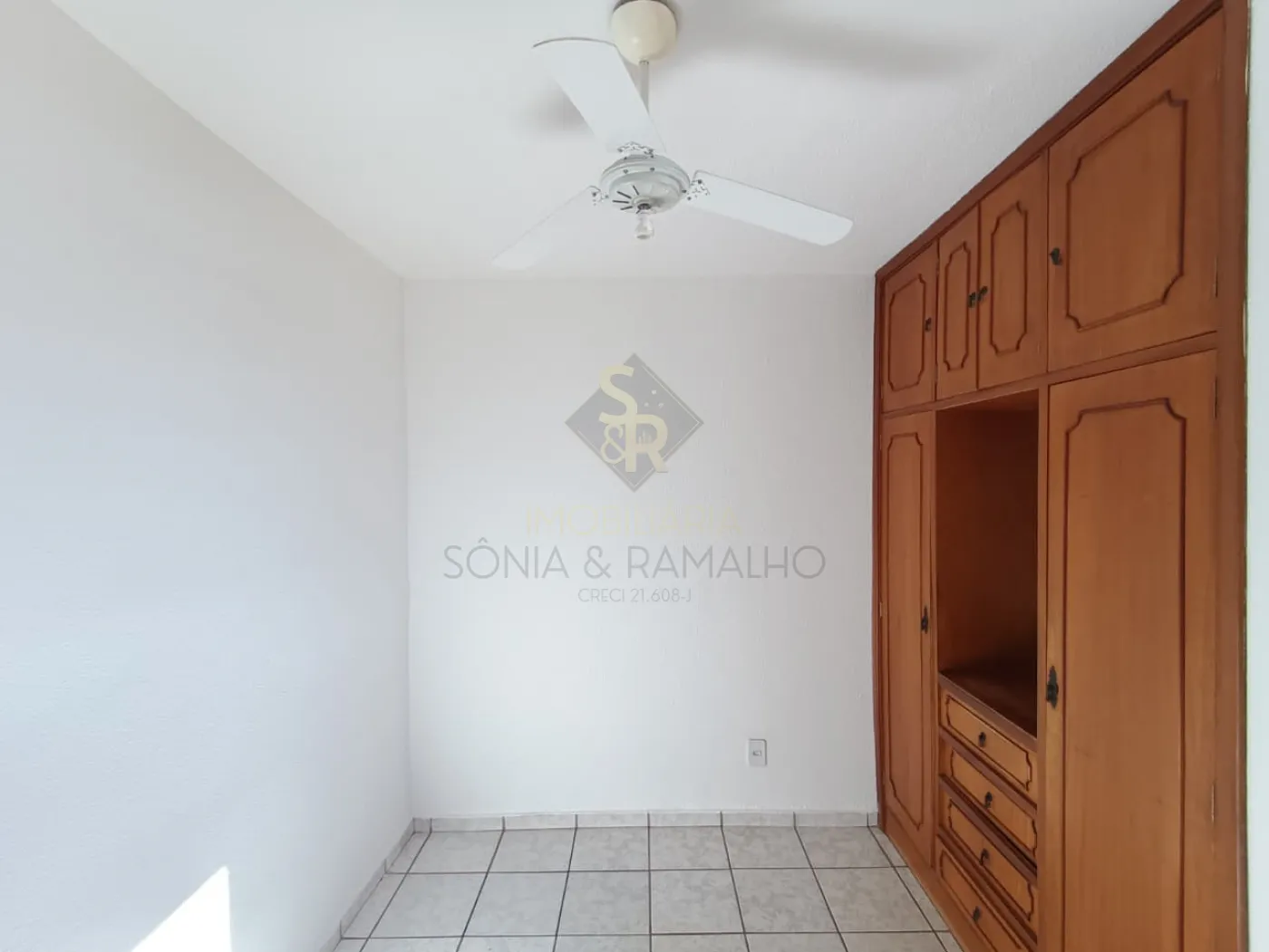 Alugar Apartamentos / Padr&atilde;o em Ribeir&atilde;o Preto R$ 1.500,00 - Foto 19