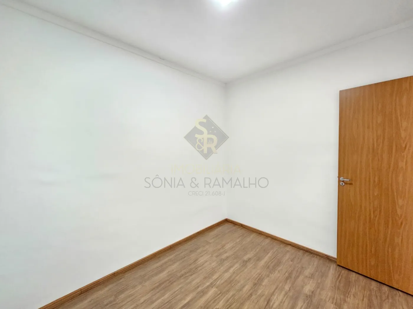 Comprar Apartamentos / Padr&atilde;o em Ribeir&atilde;o Preto R$ 180.000,00 - Foto 24