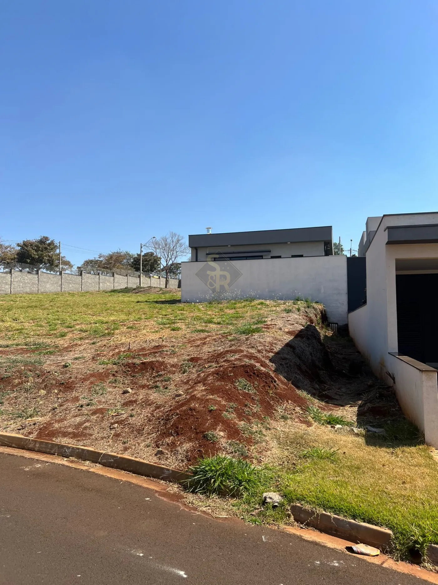 Comprar Terrenos / Condom&iacute;nio em Bonfim Paulista R$ 200.000,00 - Foto 1