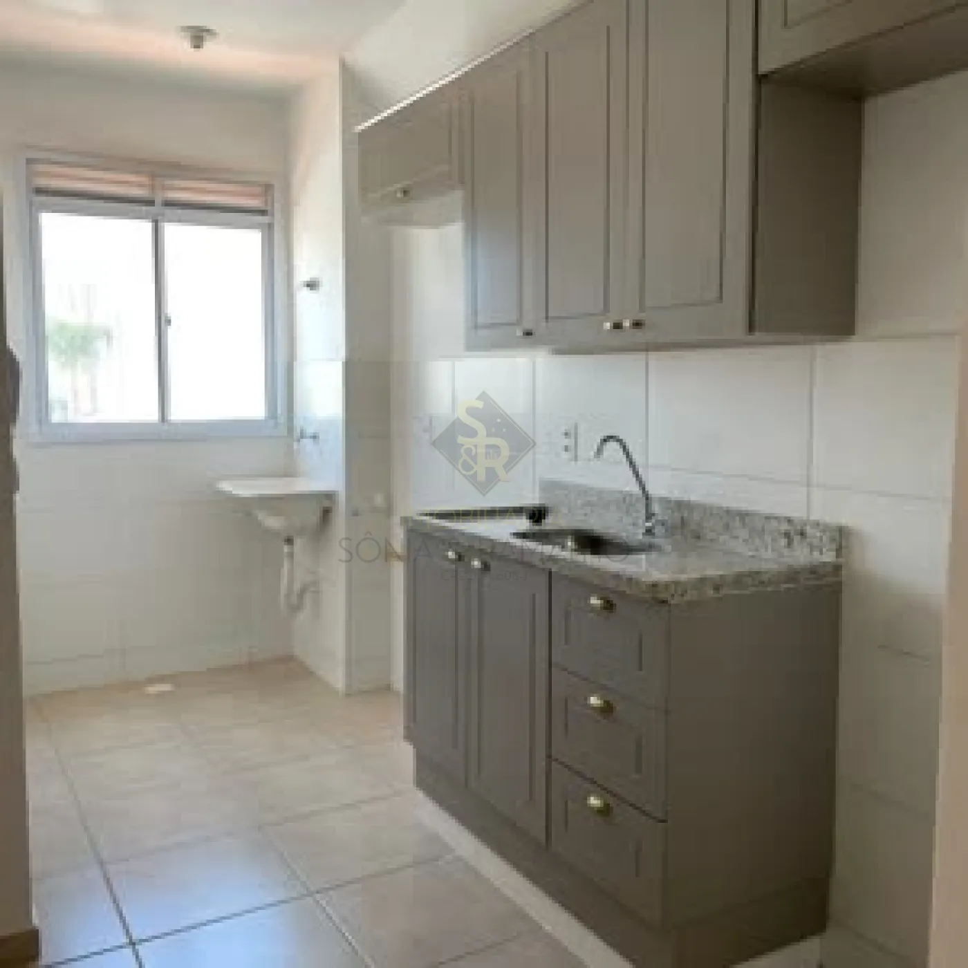 Alugar Apartamentos / Padr&atilde;o em Ribeir&atilde;o Preto R$ 1.100,00 - Foto 4