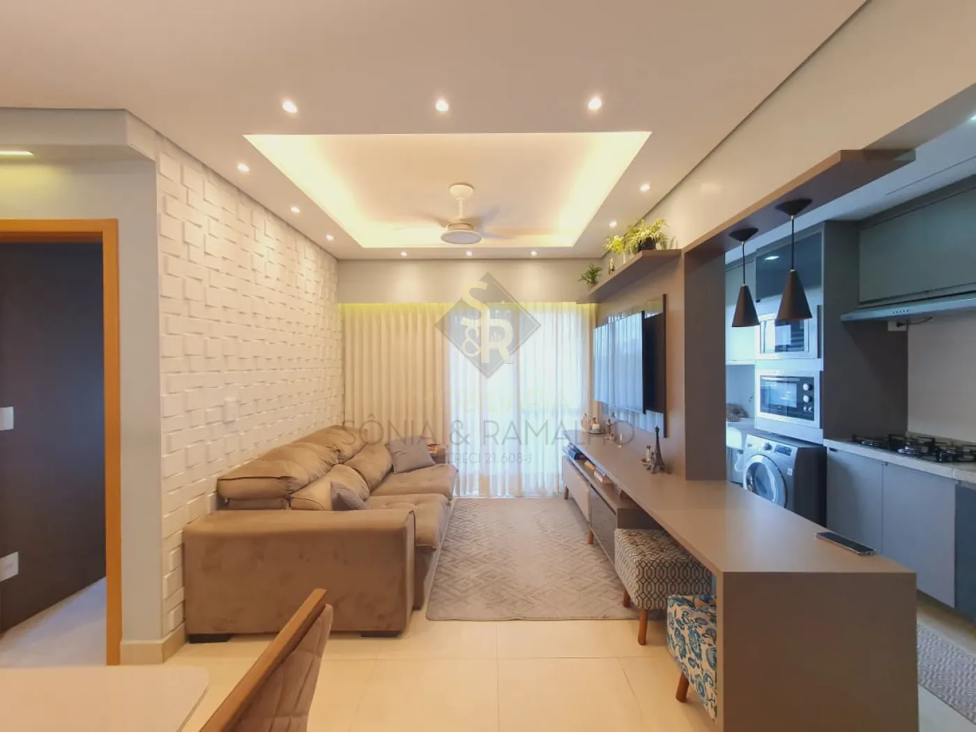 Alugar Apartamentos / Padr&atilde;o em Bonfim Paulista R$ 3.500,00 - Foto 2