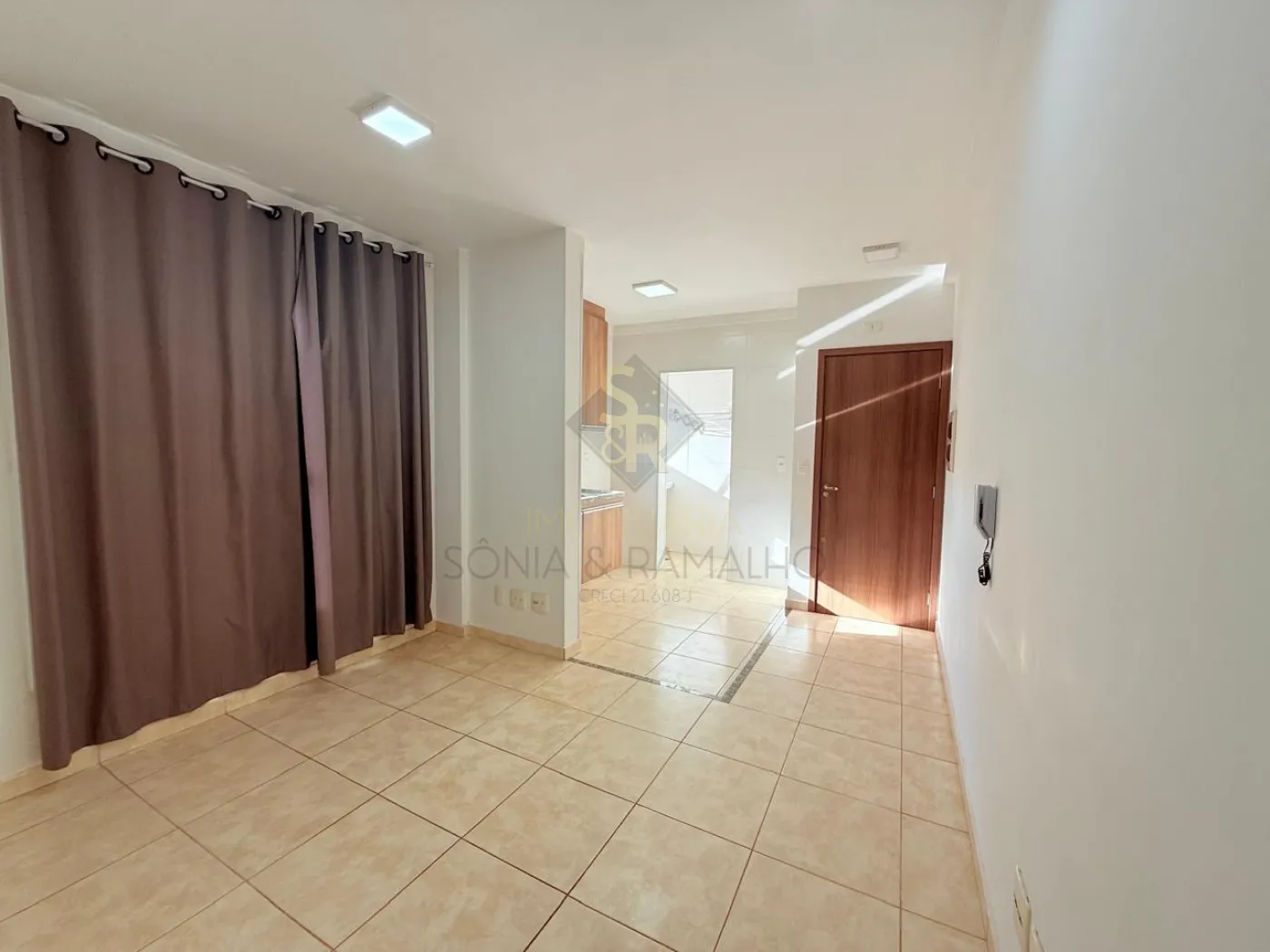 Comprar Apartamentos / Padr&atilde;o em Ribeir&atilde;o Preto R$ 295.000,00 - Foto 5