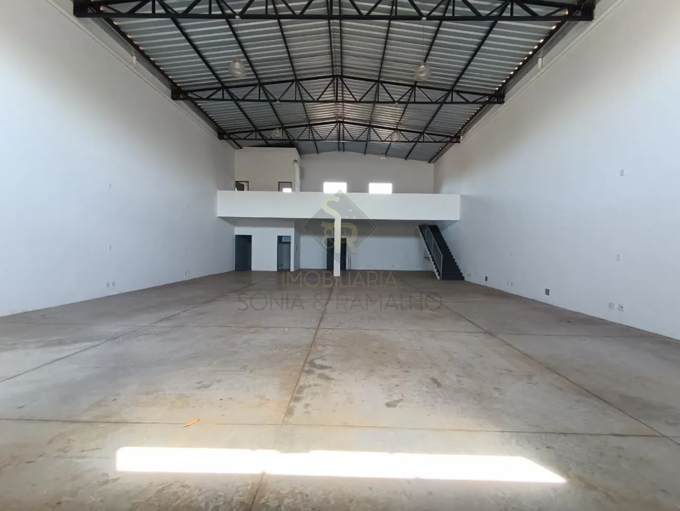 Alugar Im&oacute;veis Comerciais / Galp&atilde;o Comercial em Ribeir&atilde;o Preto R$ 8.000,00 - Foto 5