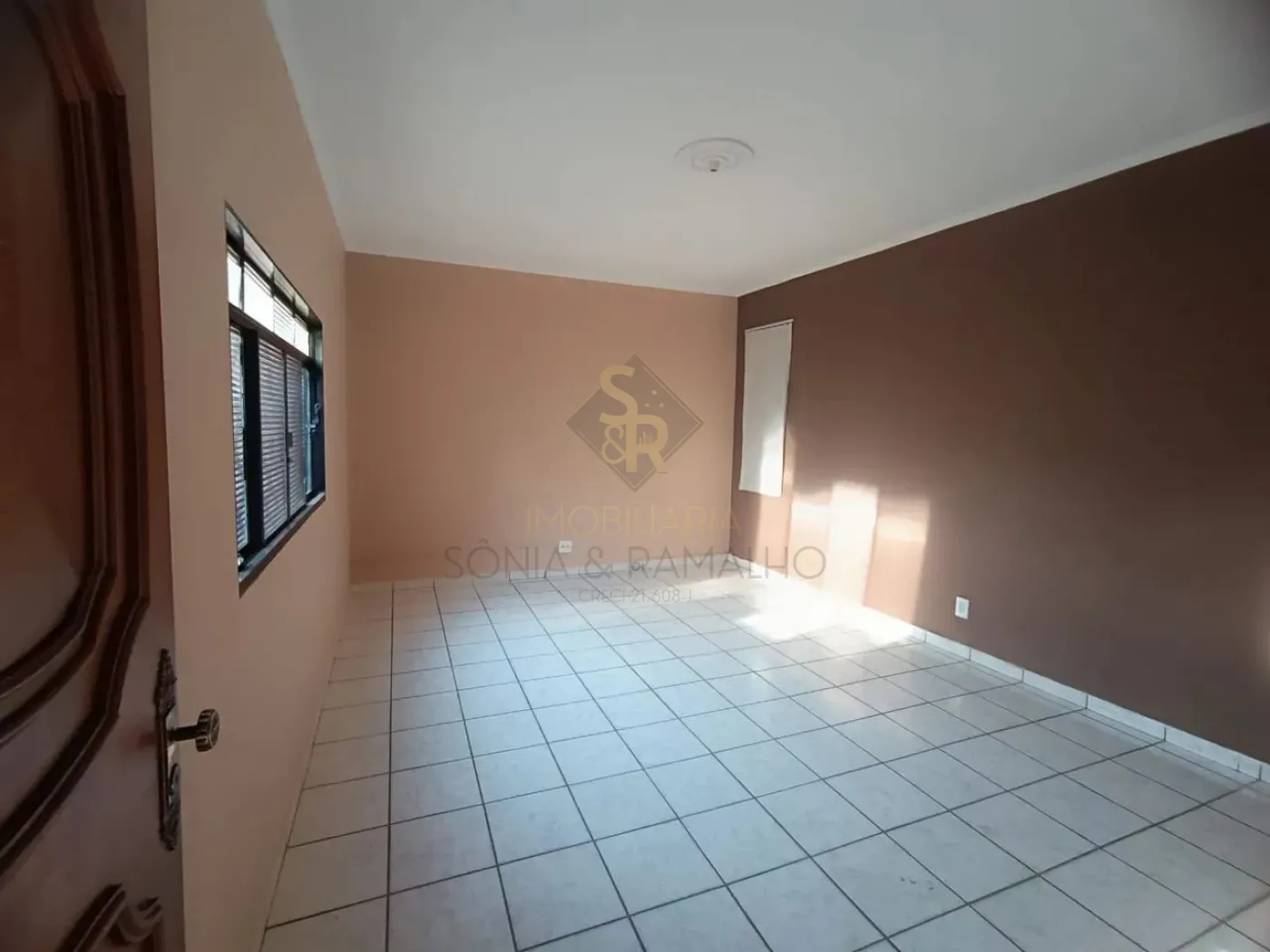 Comprar Casas Residenciais / Padr&atilde;o em Ribeir&atilde;o Preto R$ 330.000,00 - Foto 3