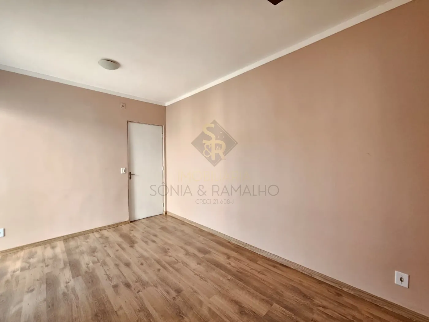Comprar Apartamentos / Padr&atilde;o em Ribeir&atilde;o Preto R$ 160.000,00 - Foto 4