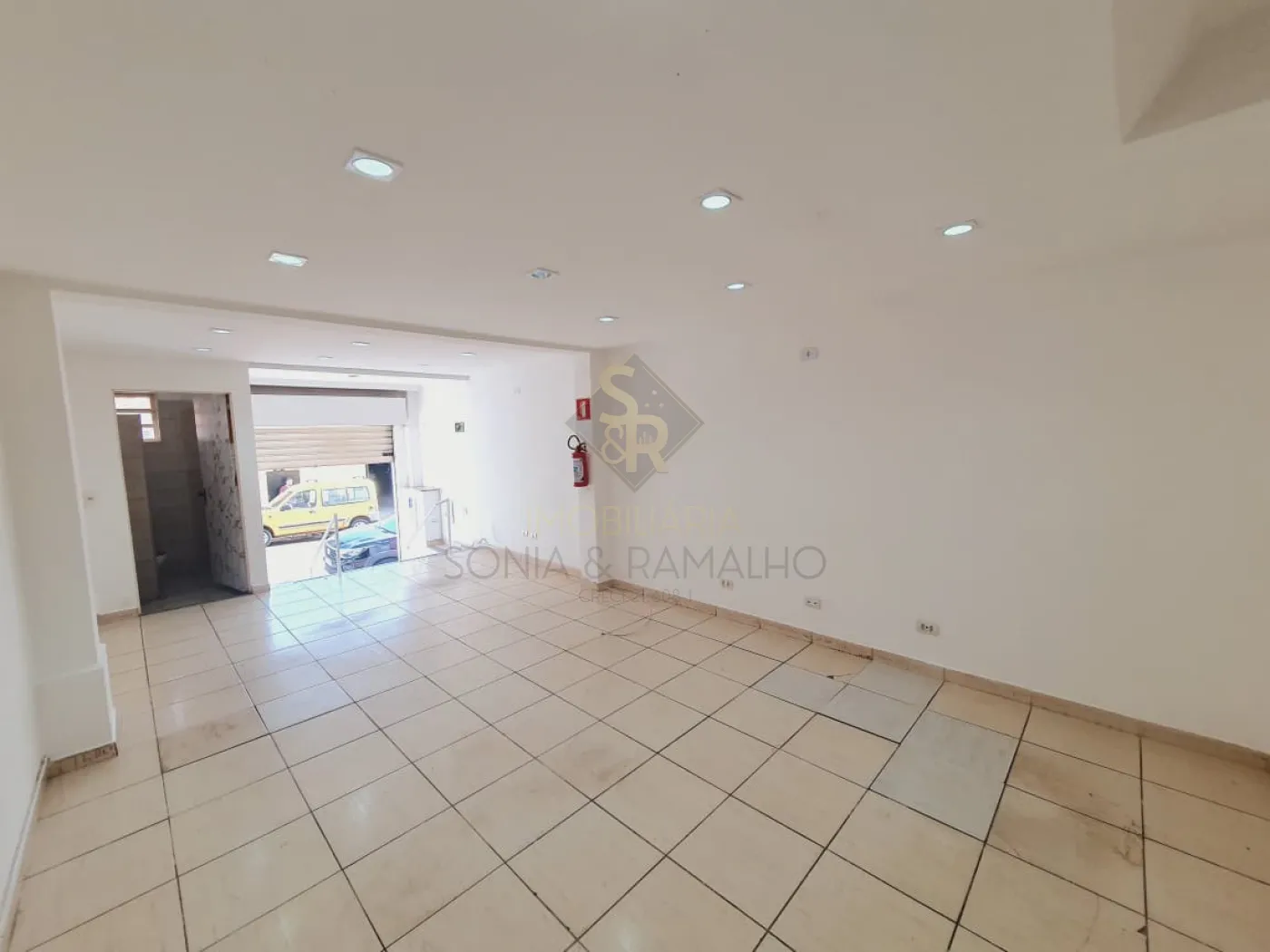 Alugar Im&oacute;veis Comerciais / Sal&atilde;o Comercial em Ribeir&atilde;o Preto R$ 2.800,00 - Foto 5
