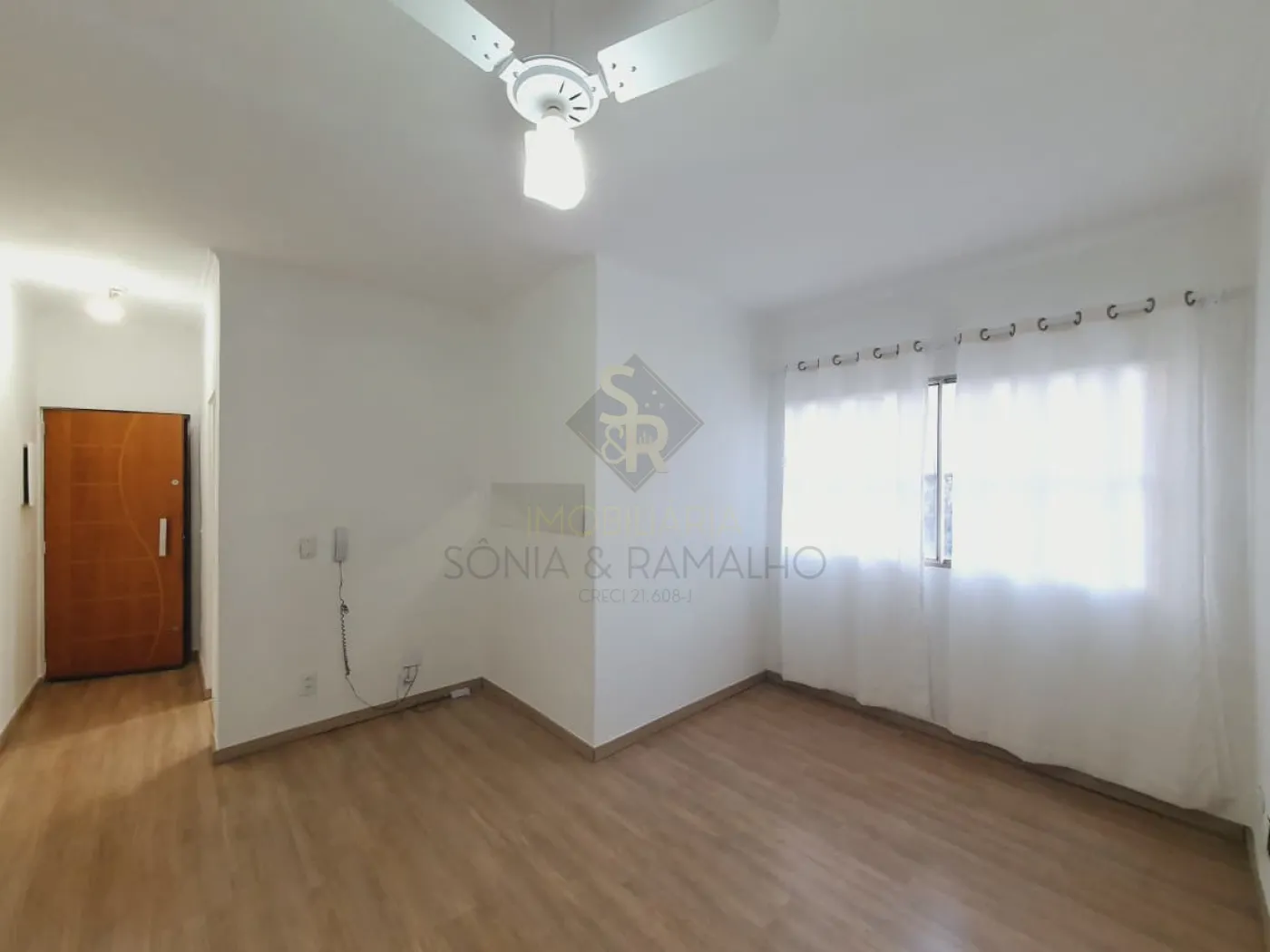 Alugar Apartamentos / Padr&atilde;o em Ribeir&atilde;o Preto R$ 1.400,00 - Foto 3