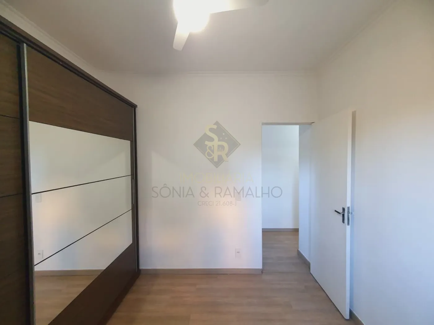 Alugar Apartamentos / Padr&atilde;o em Ribeir&atilde;o Preto R$ 1.400,00 - Foto 16
