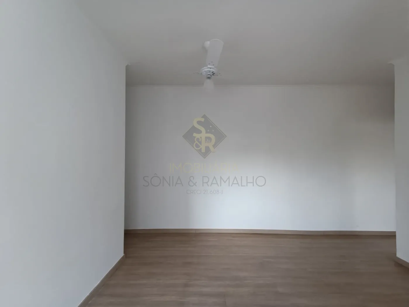 Alugar Apartamentos / Padr&atilde;o em Ribeir&atilde;o Preto R$ 1.600,00 - Foto 3