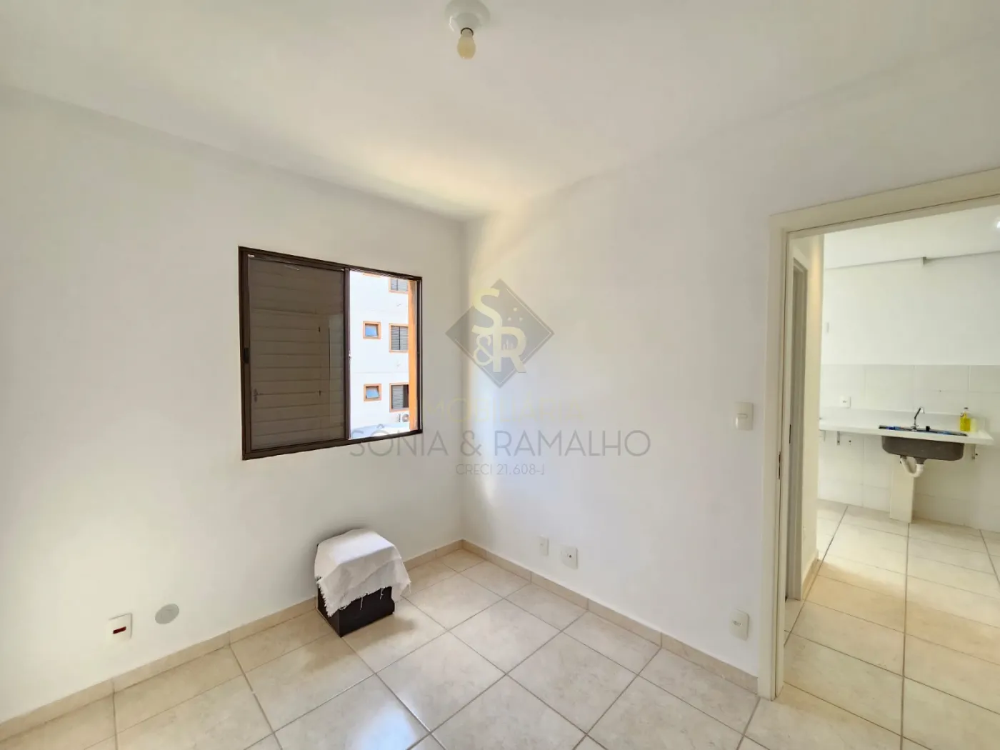 Alugar Apartamentos / Padr&atilde;o em Bonfim Paulista R$ 1.350,00 - Foto 14