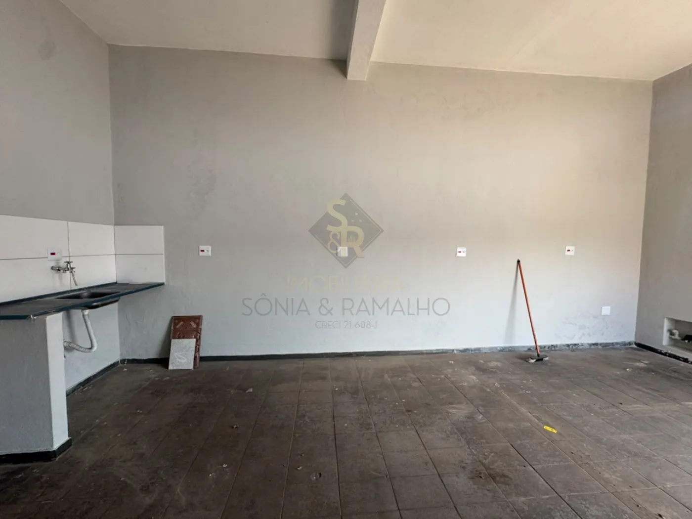Alugar Im&oacute;veis Comerciais / Sal&atilde;o Comercial em Ribeir&atilde;o Preto R$ 920,00 - Foto 4