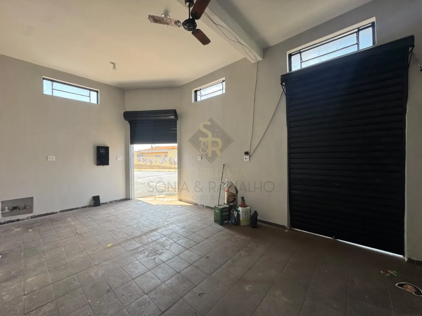 Alugar Im&oacute;veis Comerciais / Sal&atilde;o Comercial em Ribeir&atilde;o Preto R$ 920,00 - Foto 3