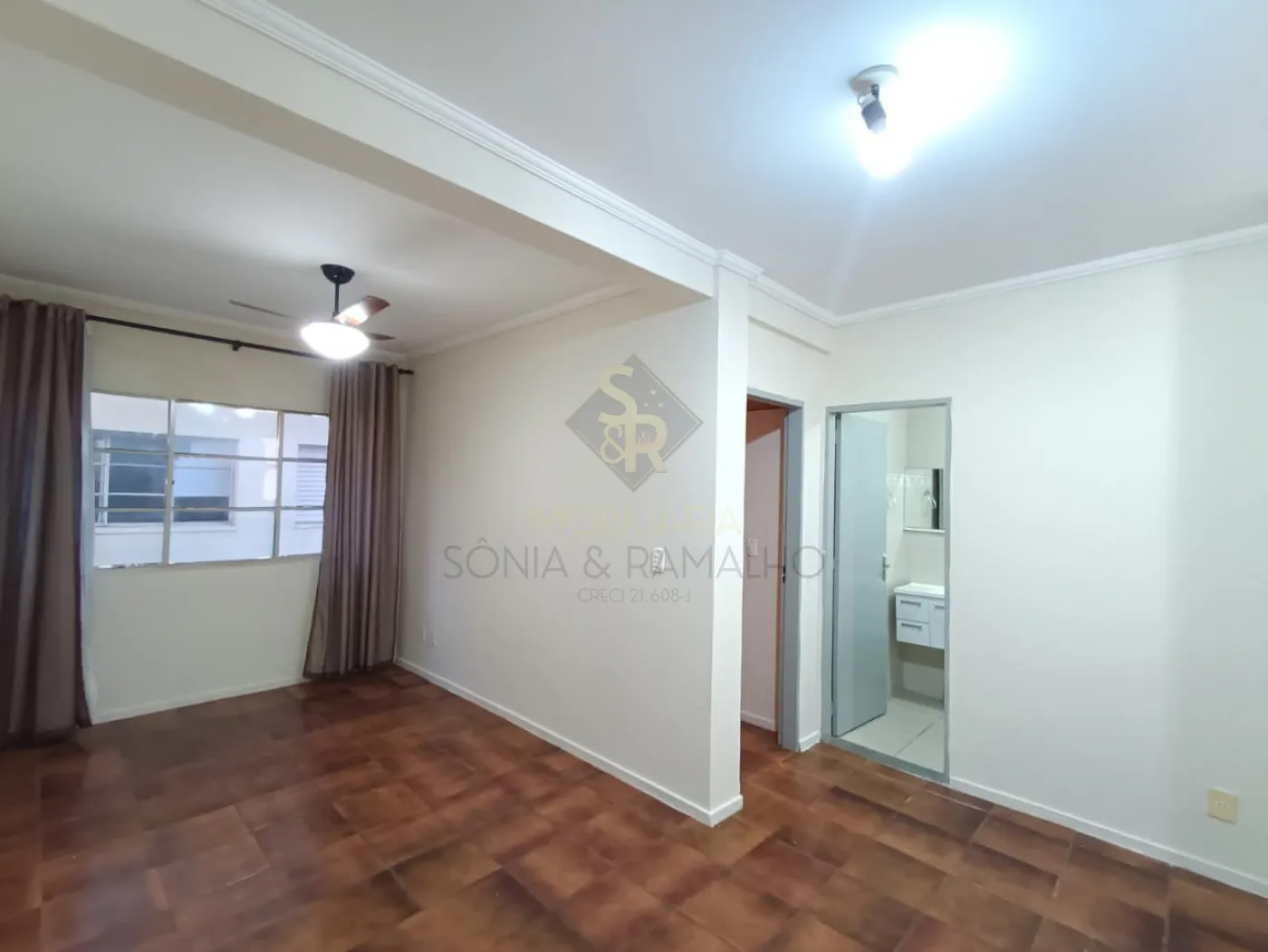 Alugar Apartamentos / Padr&atilde;o em Ribeir&atilde;o Preto R$ 1.200,00 - Foto 2