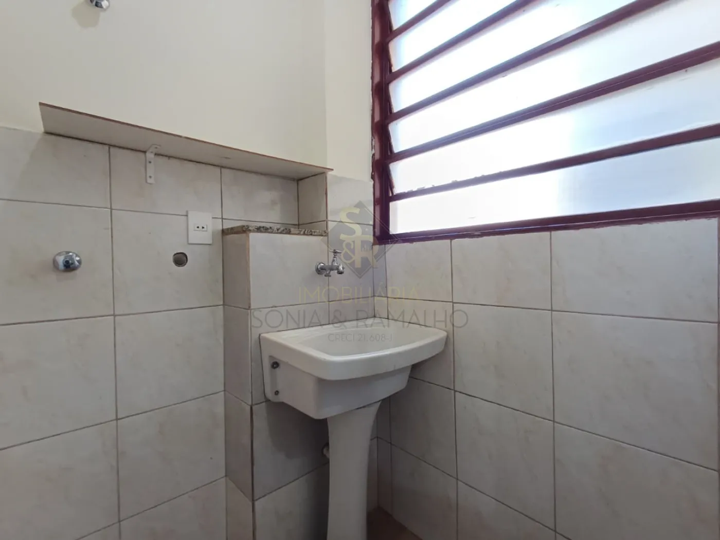 Alugar Apartamentos / Padr&atilde;o em Ribeir&atilde;o Preto R$ 1.200,00 - Foto 7