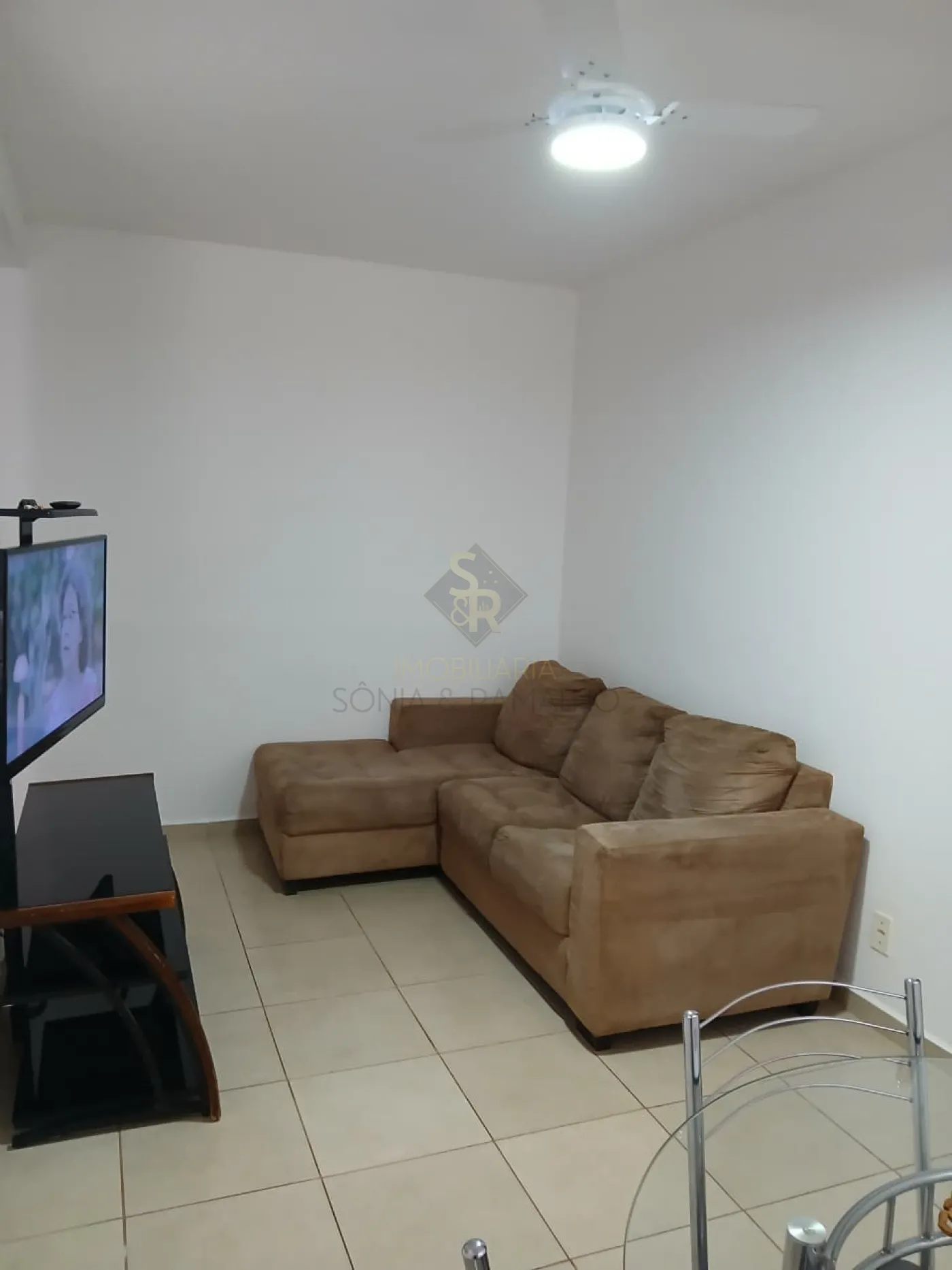 Alugar Apartamentos / Padr&atilde;o em Ribeir&atilde;o Preto R$ 2.000,00 - Foto 1