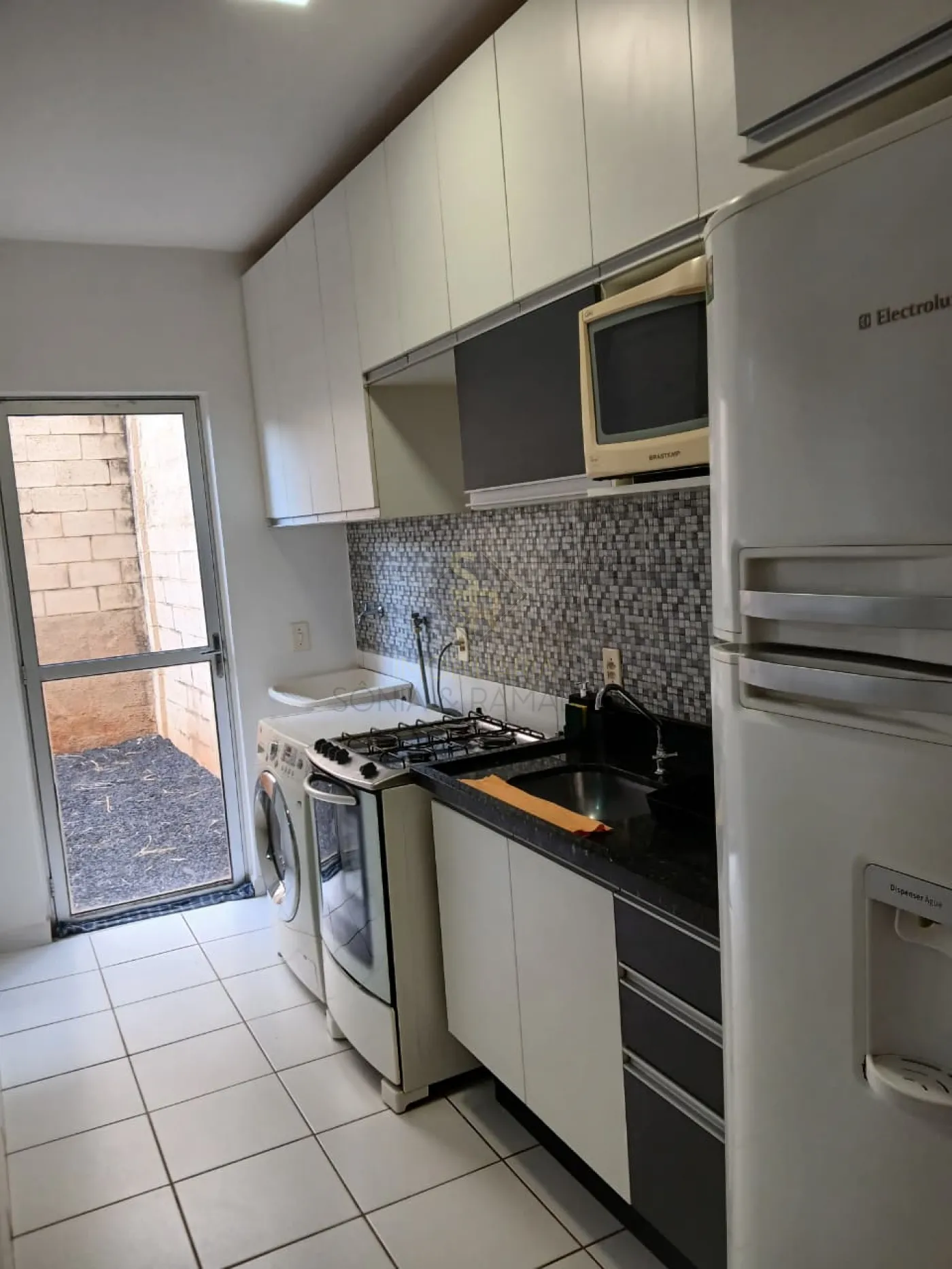 Alugar Apartamentos / Padr&atilde;o em Ribeir&atilde;o Preto R$ 2.000,00 - Foto 5