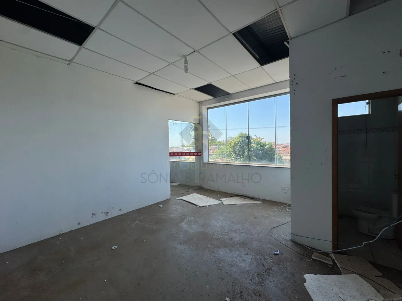 Alugar Im&oacute;veis Comerciais / Galp&atilde;o Comercial em Ribeir&atilde;o Preto R$ 8.000,00 - Foto 4