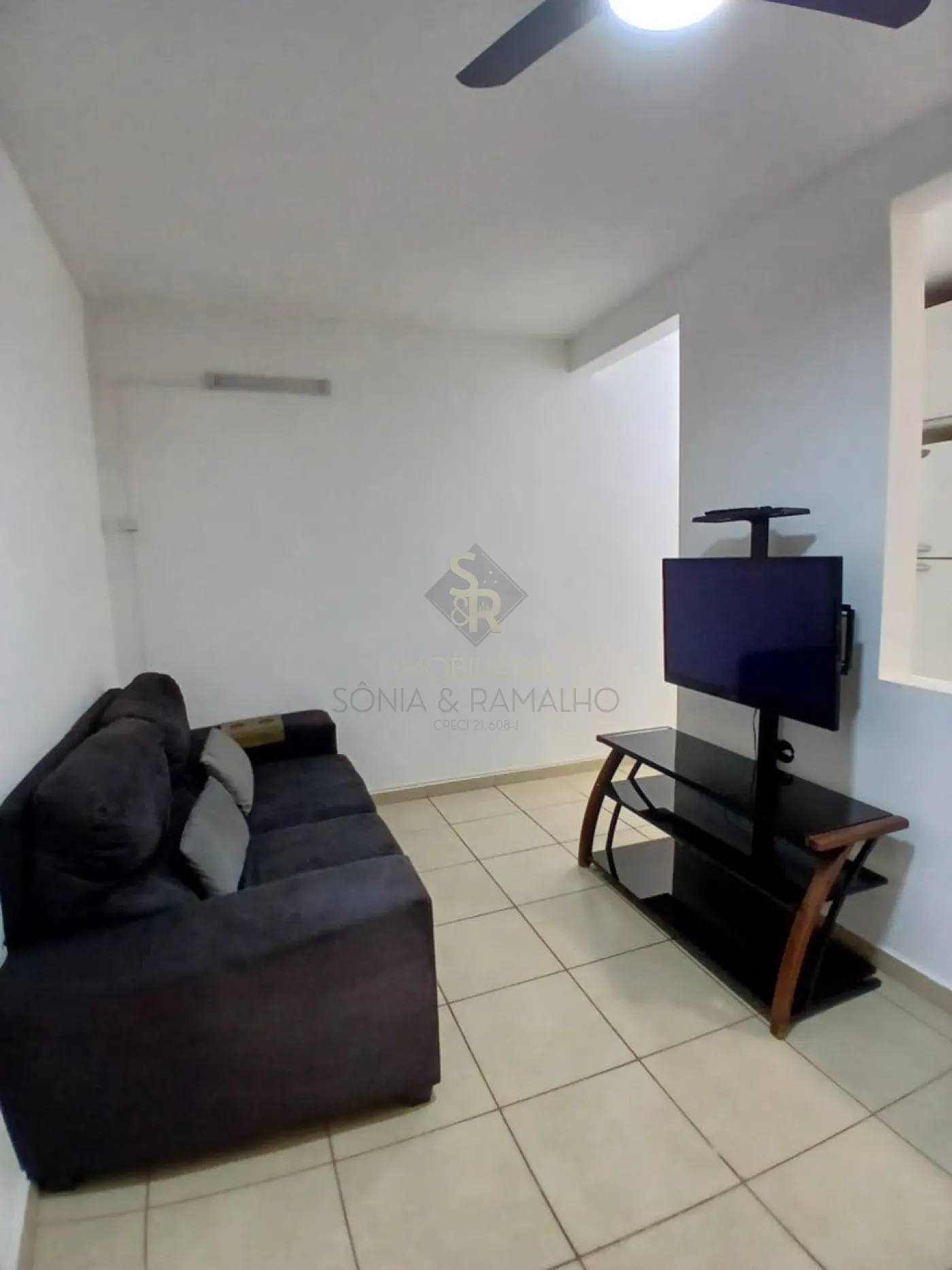 Alugar Apartamentos / Padr&atilde;o em Ribeir&atilde;o Preto R$ 2.000,00 - Foto 1