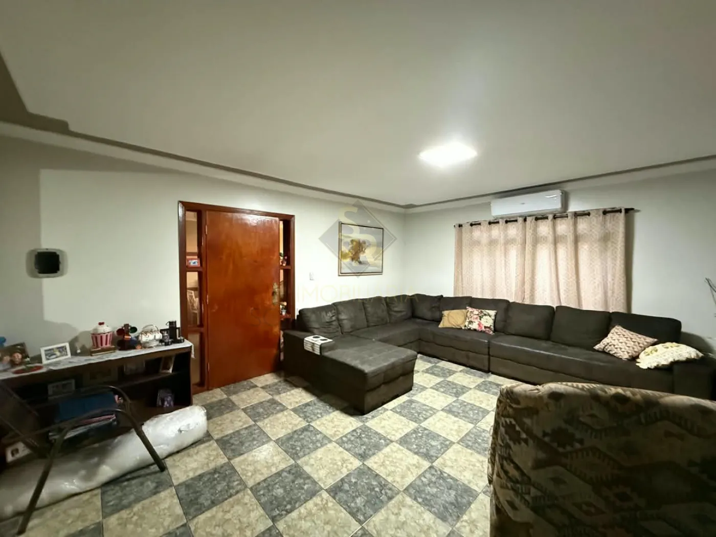 Alugar Casas Residenciais / Padr&atilde;o em Ribeir&atilde;o Preto R$ 2.600,00 - Foto 1