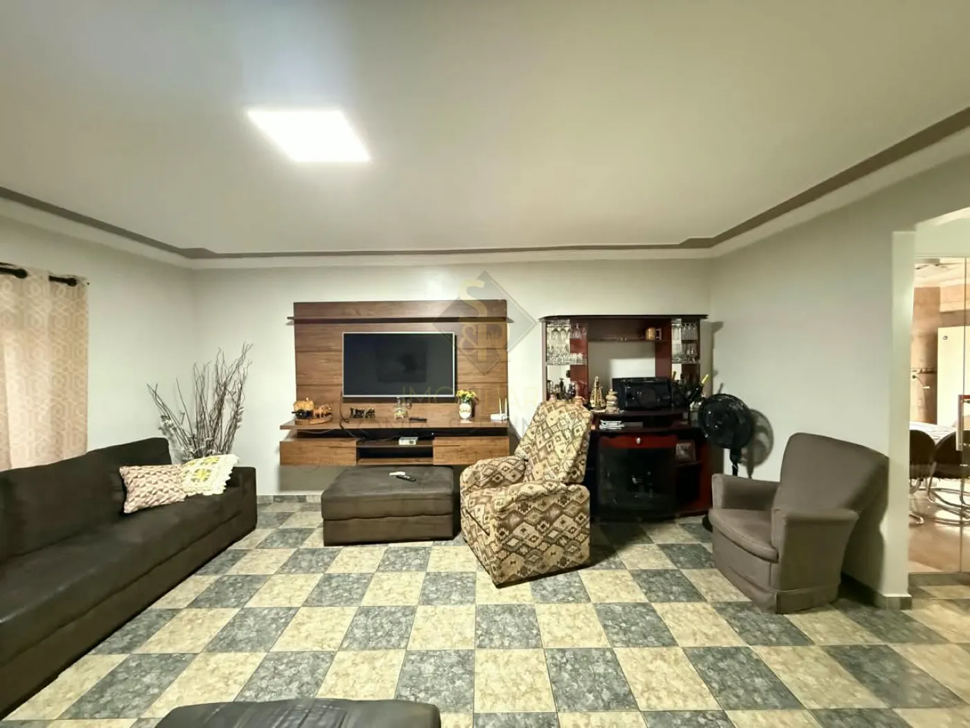 Alugar Casas Residenciais / Padr&atilde;o em Ribeir&atilde;o Preto R$ 2.600,00 - Foto 2