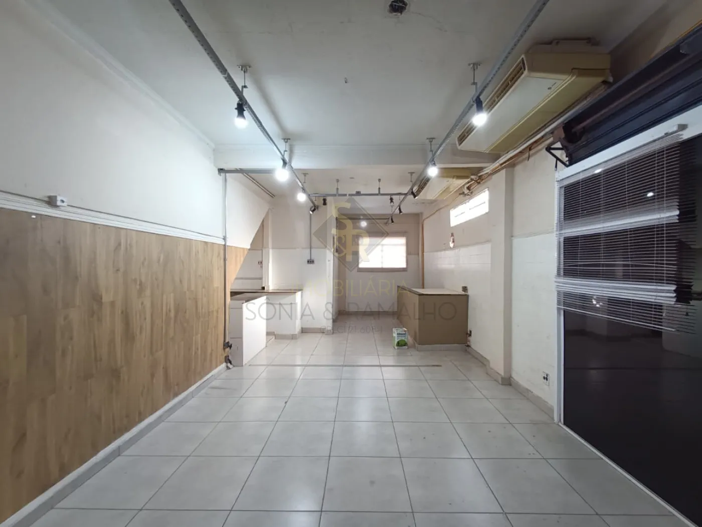 Alugar Im&oacute;veis Comerciais / Sal&atilde;o Comercial em Ribeir&atilde;o Preto R$ 3.300,00 - Foto 2
